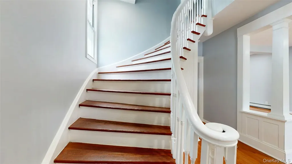 74 Gladstone Avenue Walden NY 12586