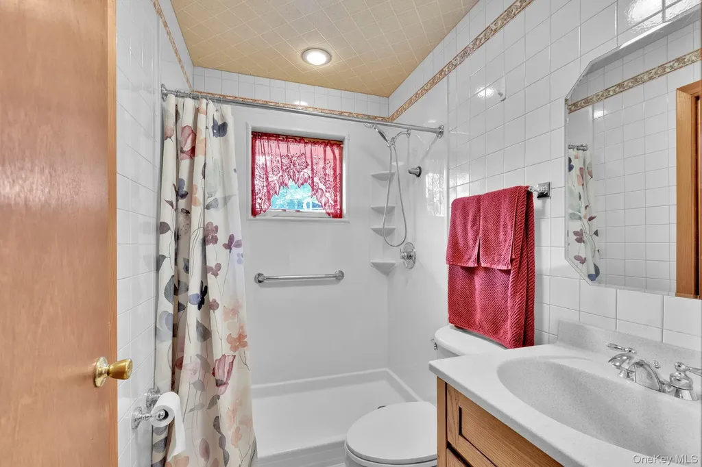 4 Oak Street Chester NY 10918