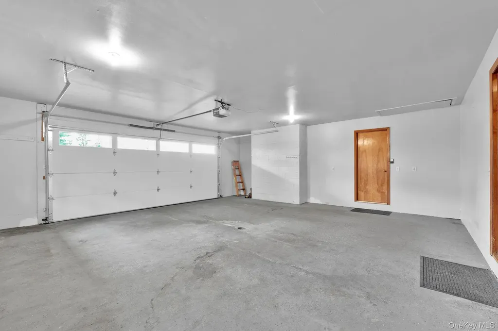 4 Oak Street Chester NY 10918