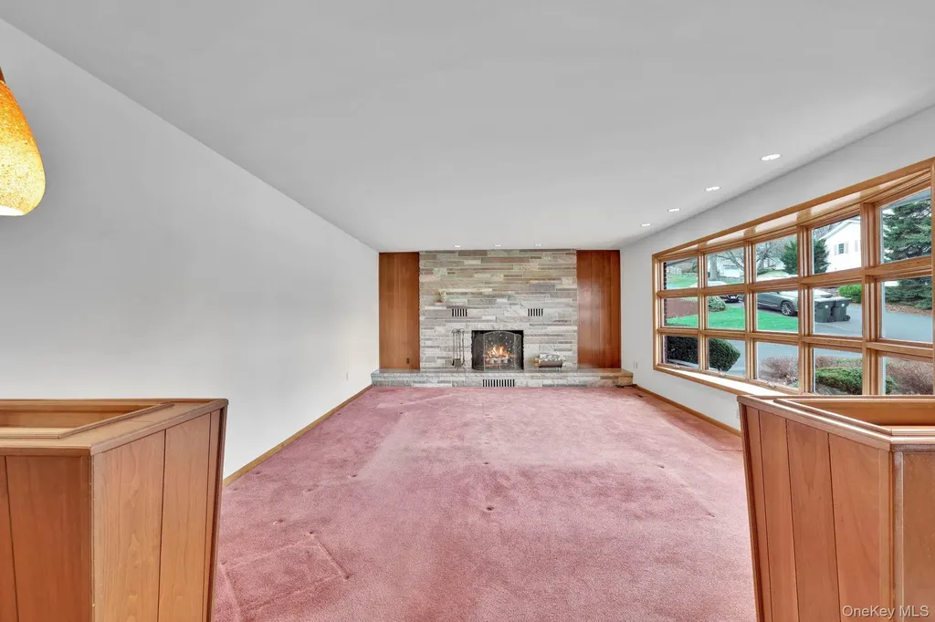 4 Oak Street Chester NY 10918