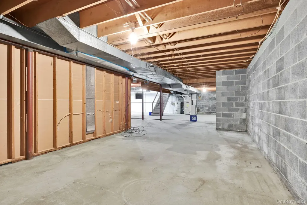 4 Oak Street Chester NY 10918