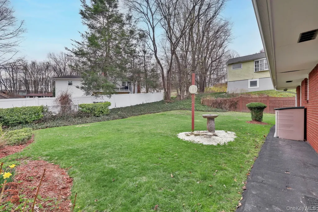 4 Oak Street Chester NY 10918