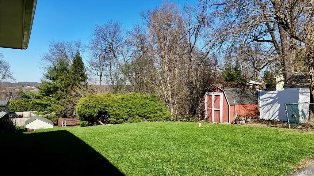 4 Oak Street Chester NY 10918