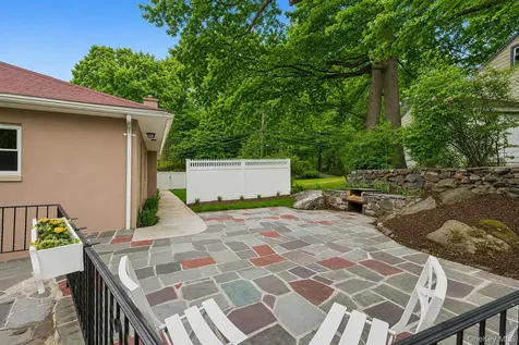 20 Ravensdale Road Hastings-on-hudson NY 10706