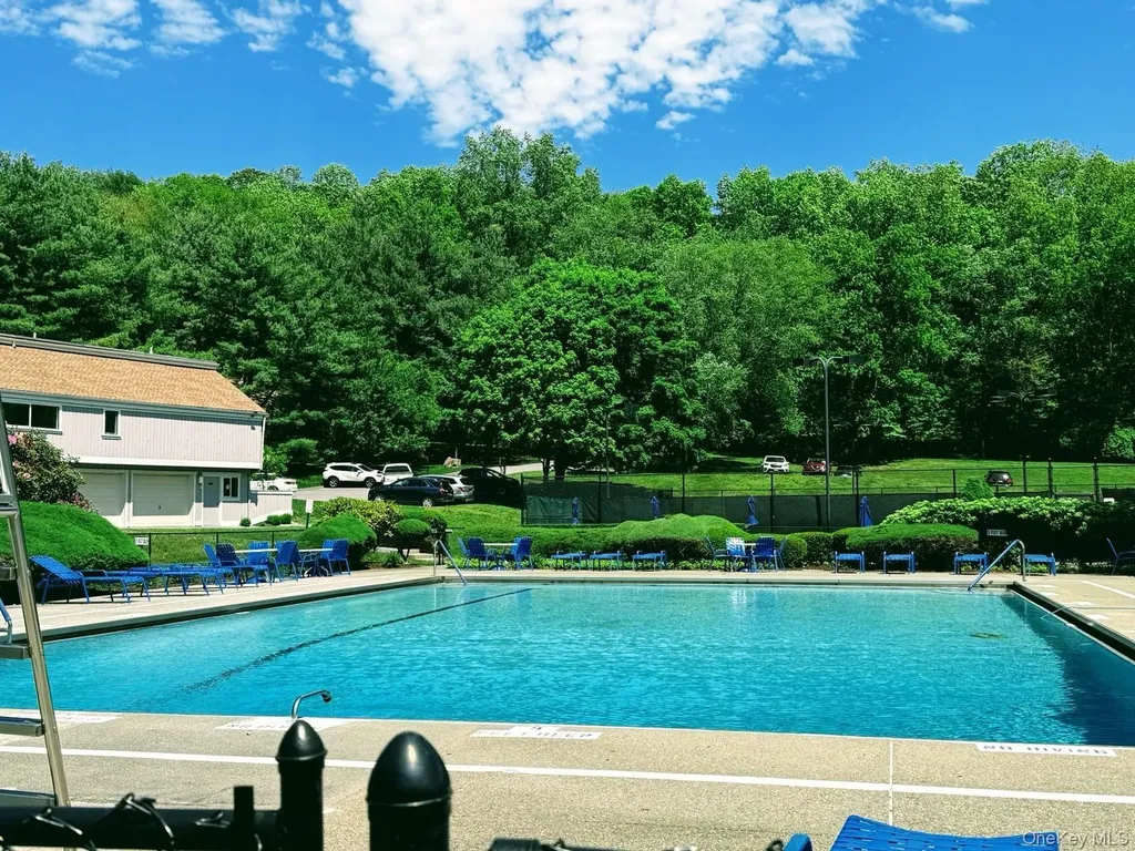 29 Heritage Hills Somers NY 10589