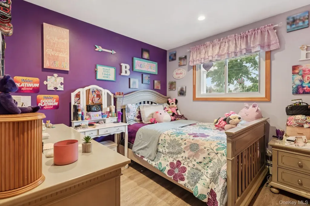 295 Silver Street West Babylon NY 11704