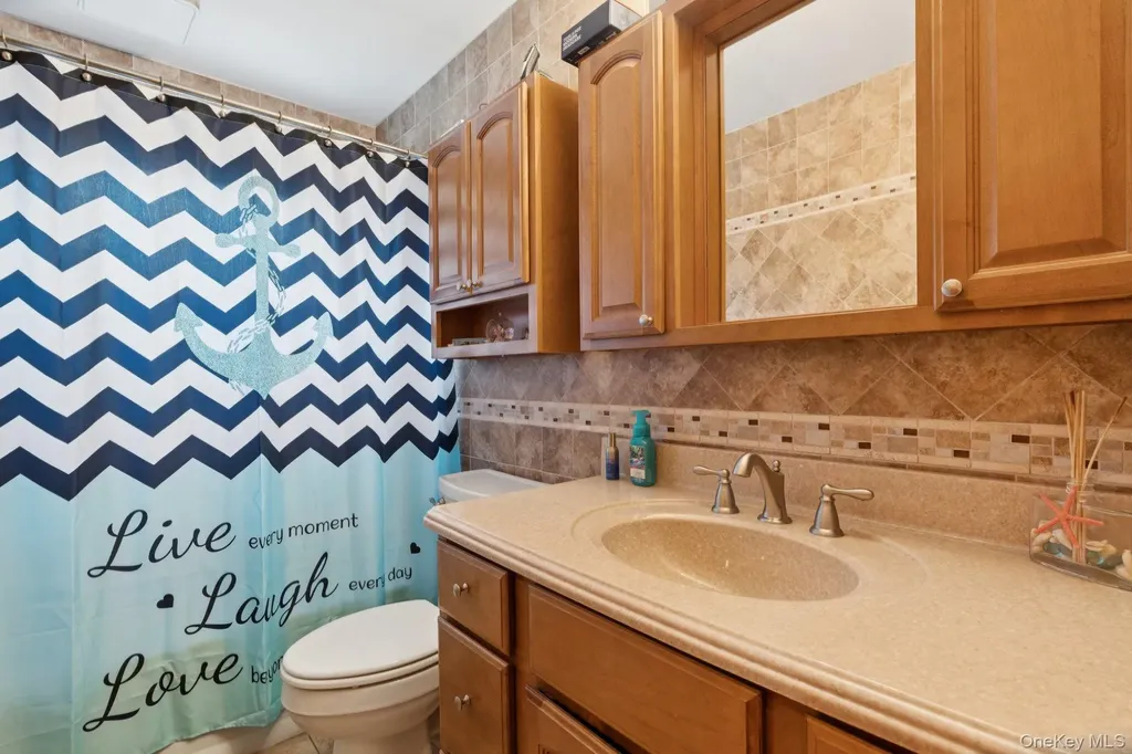 295 Silver Street West Babylon NY 11704