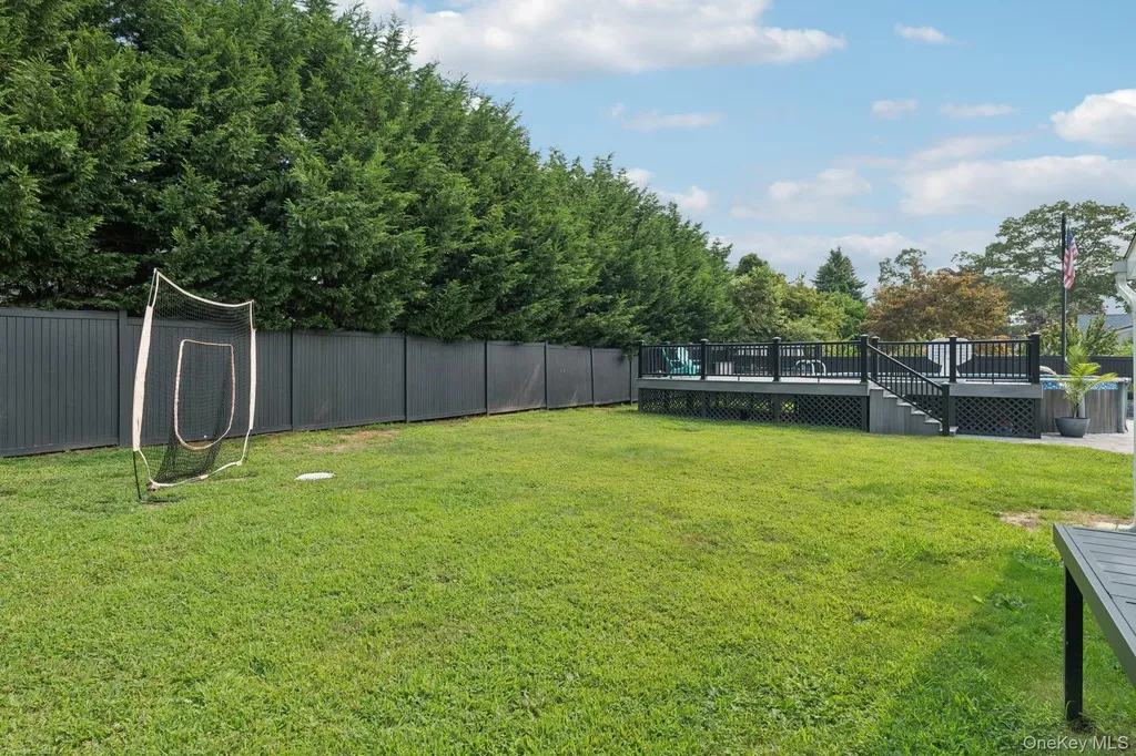 295 Silver Street West Babylon NY 11704