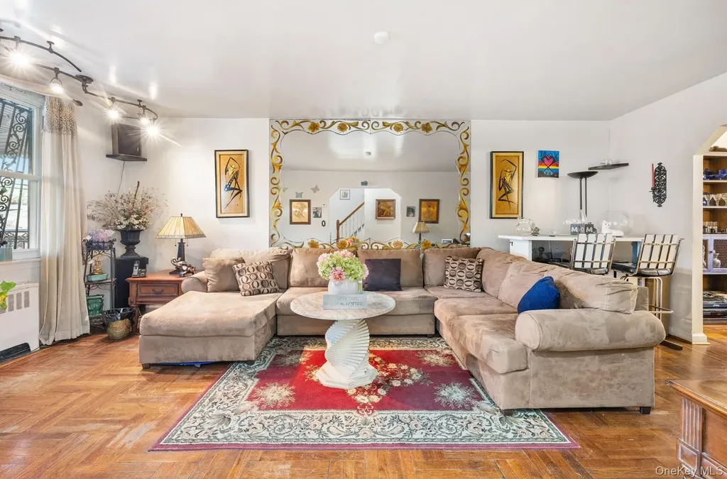 1529 Hammersley Avenue Bronx NY 10469