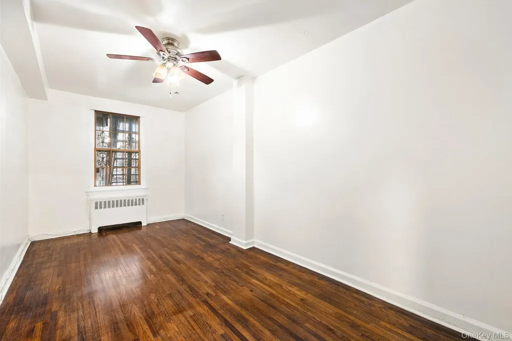 1529 Hammersley Avenue Bronx NY 10469