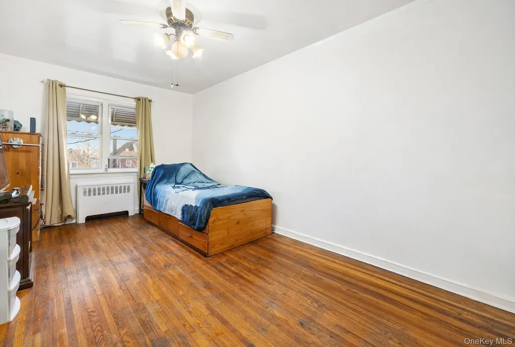 1529 Hammersley Avenue Bronx NY 10469