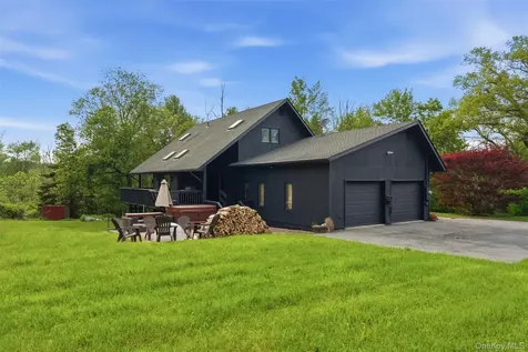 97 Svenski Road Montgomery NY 12549