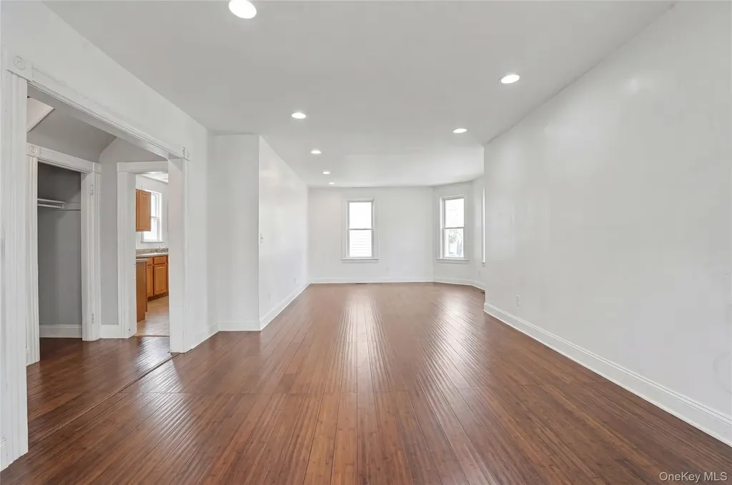 77 Robertson Avenue White Plains NY 10606