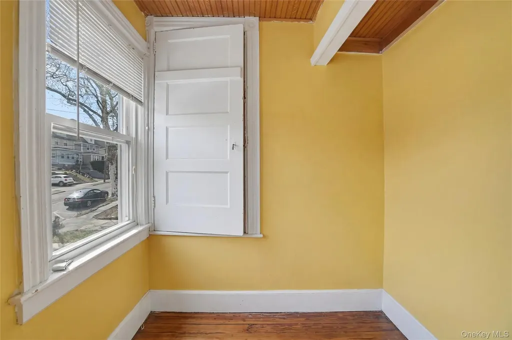 77 Robertson Avenue White Plains NY 10606