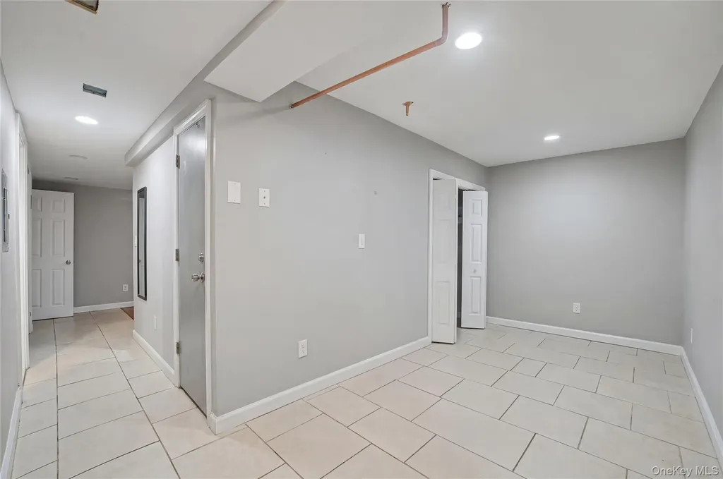 77 Robertson Avenue White Plains NY 10606