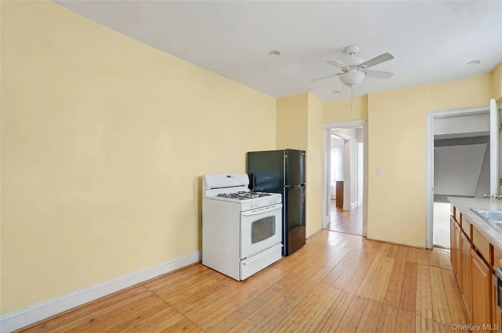77 Robertson Avenue White Plains NY 10606