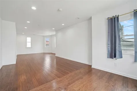 77 Robertson Avenue White Plains NY 10606