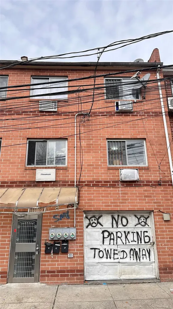 11121 44th Avenue Corona NY 11368