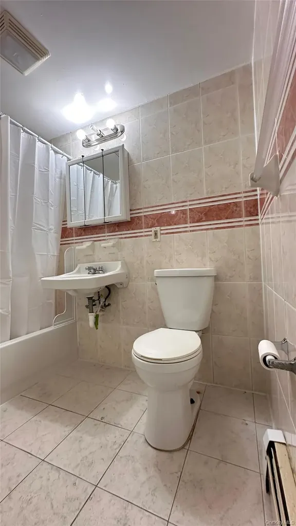 11121 44th Avenue Corona NY 11368