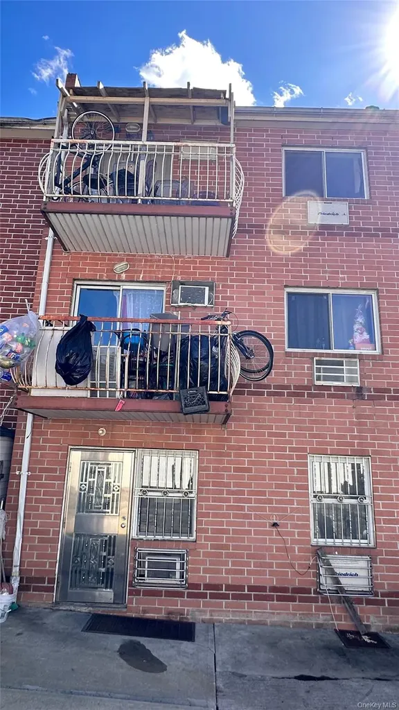 11121 44th Avenue Corona NY 11368