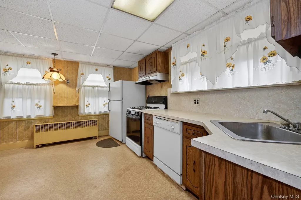 3512 Utopia Parkway Flushing NY 11358