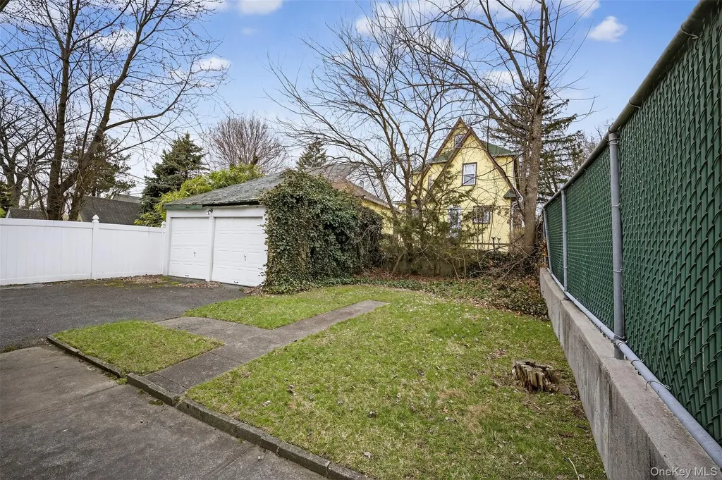 3512 Utopia Parkway Flushing NY 11358
