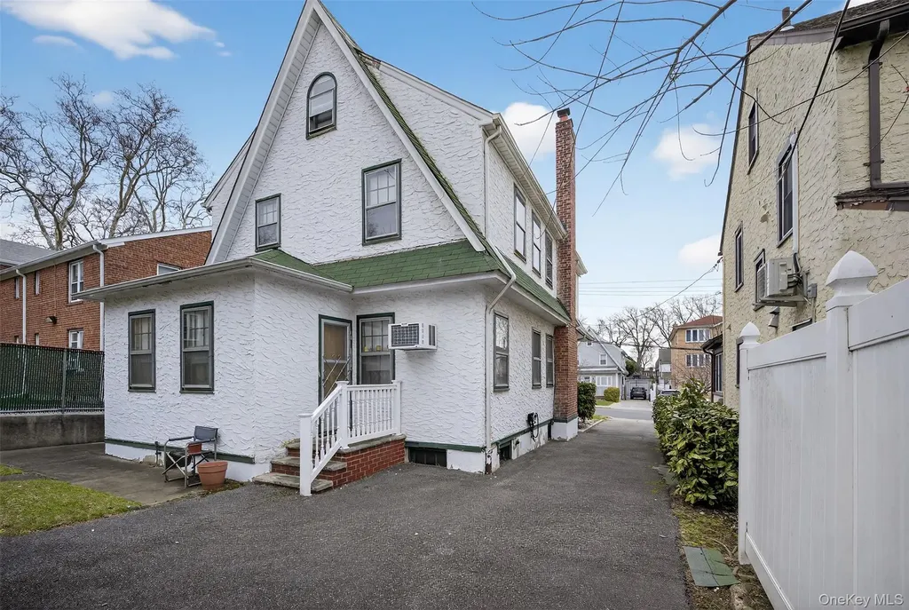 3512 Utopia Parkway Flushing NY 11358