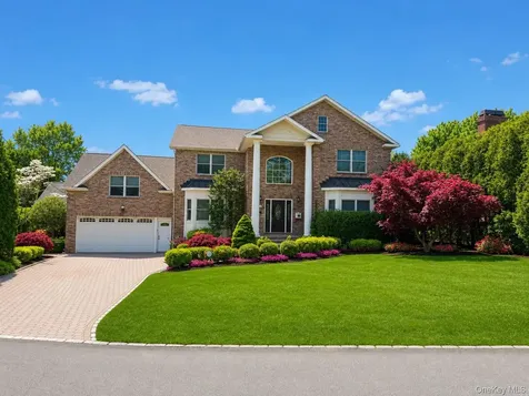 18 Crosshill Road Eastchester NY 10709