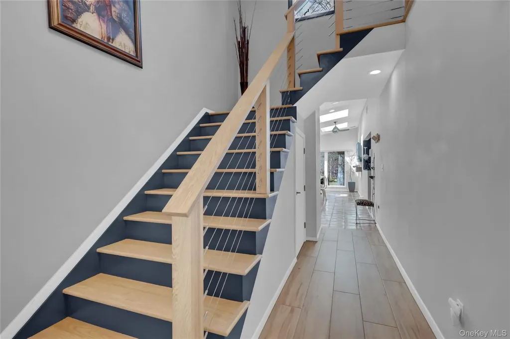 14 Regent Place Roslyn NY 11576