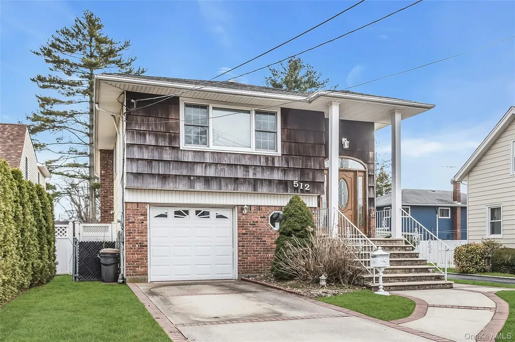 512 Elm Street West Hempstead NY 11552