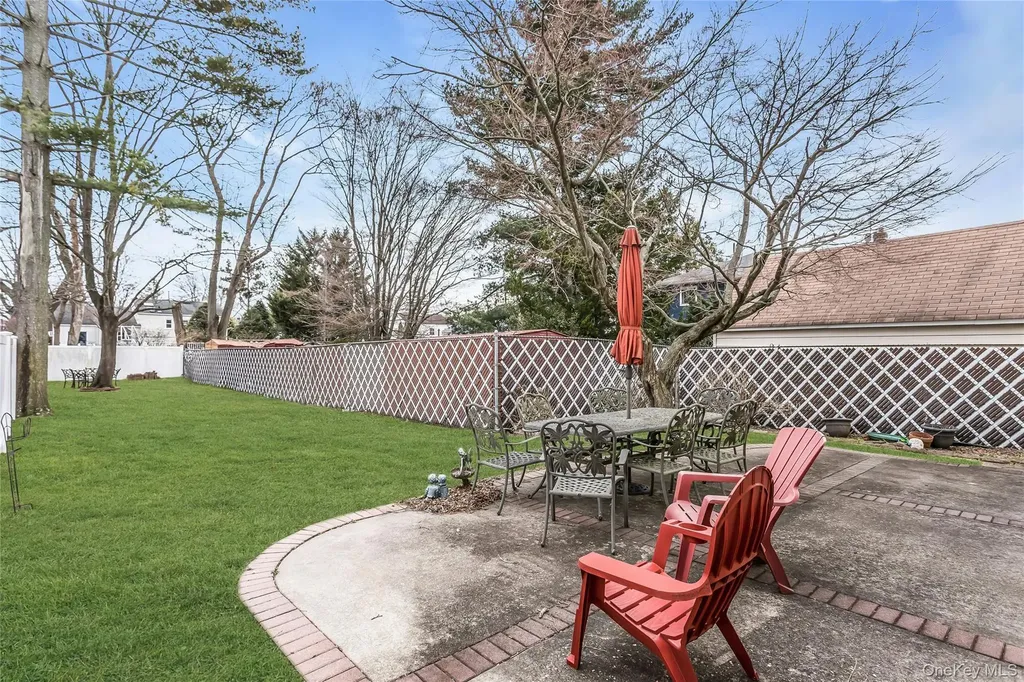 512 Elm Street West Hempstead NY 11552
