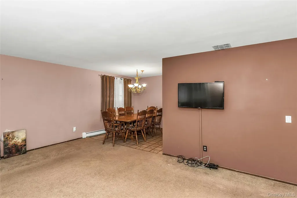512 Elm Street West Hempstead NY 11552