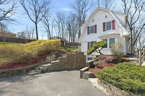 68 Allen Street Dobbs Ferry NY 10522