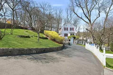 68 Allen Street Dobbs Ferry NY 10522