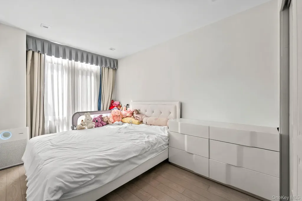 4162 Bowne Street Flushing NY 11355