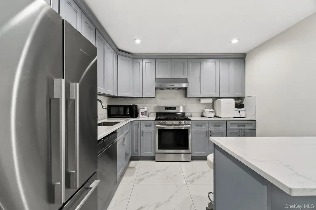 4162 Bowne Street Flushing NY 11355