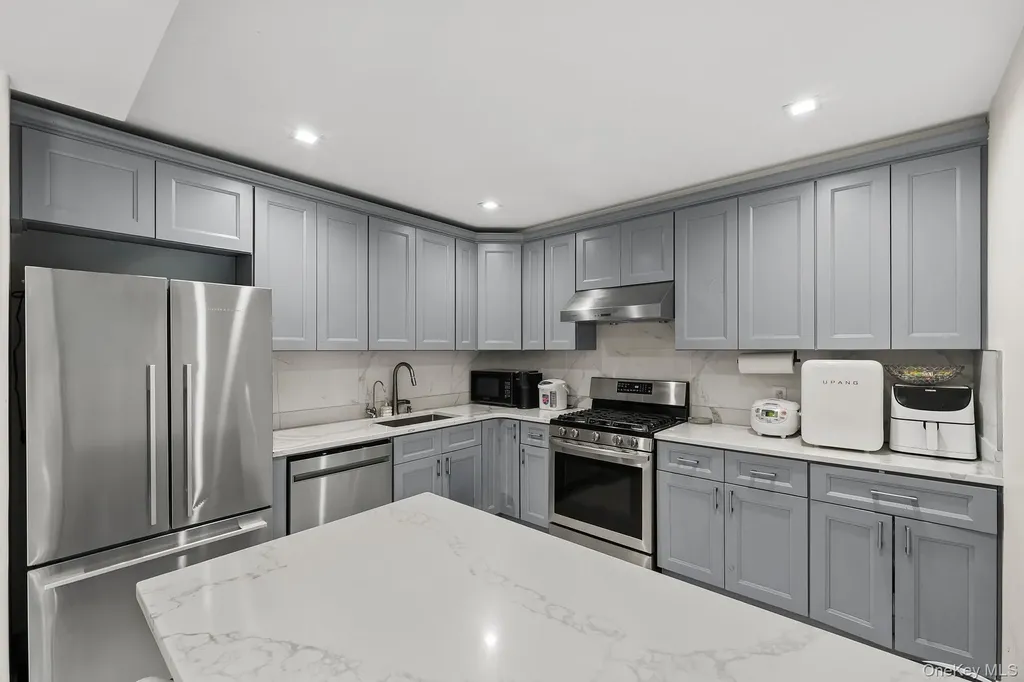 4162 Bowne Street Flushing NY 11355