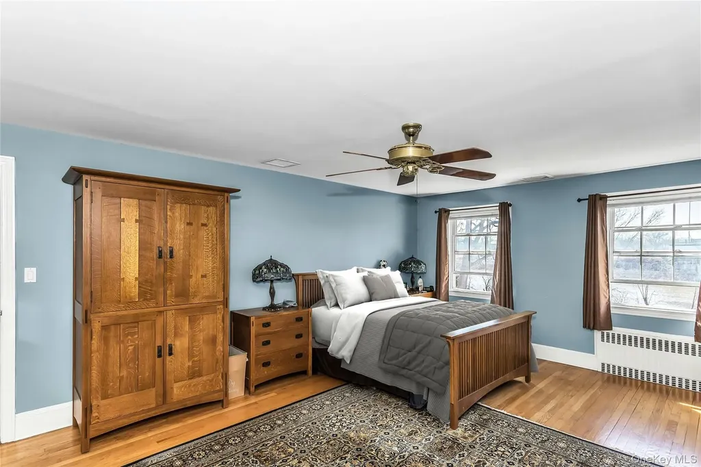 7 River Road Oceanside NY 11572