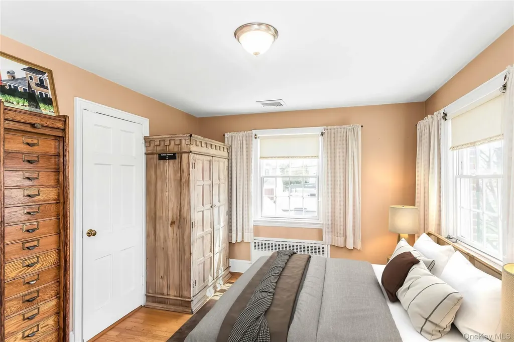 7 River Road Oceanside NY 11572
