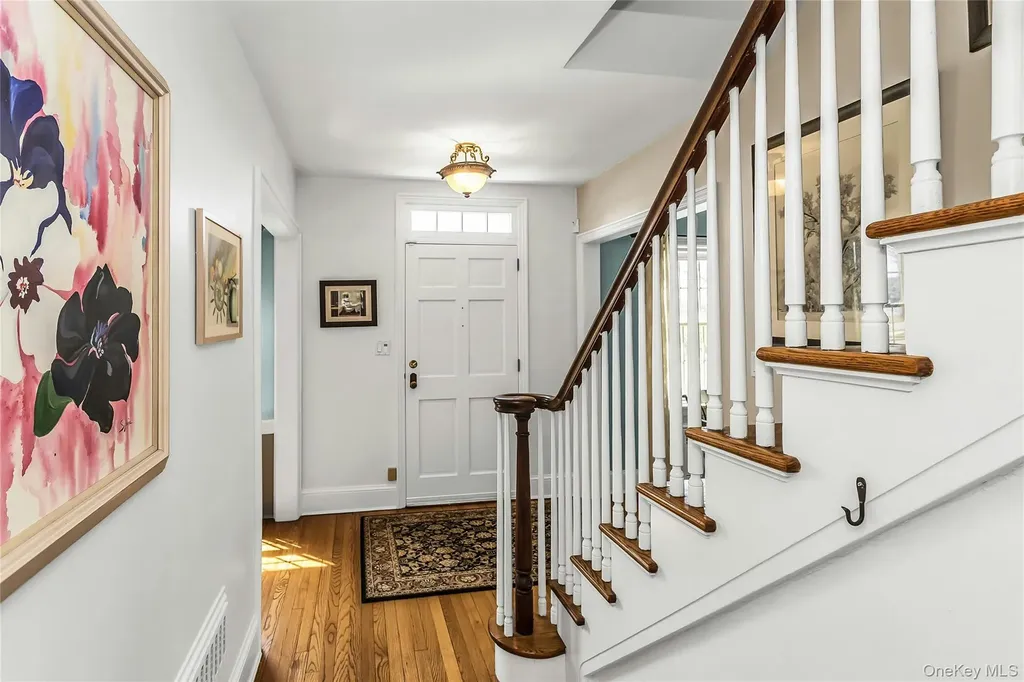 7 River Road Oceanside NY 11572
