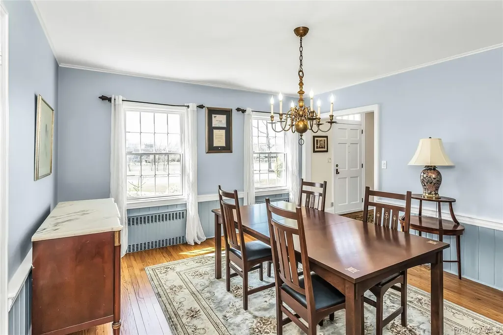 7 River Road Oceanside NY 11572