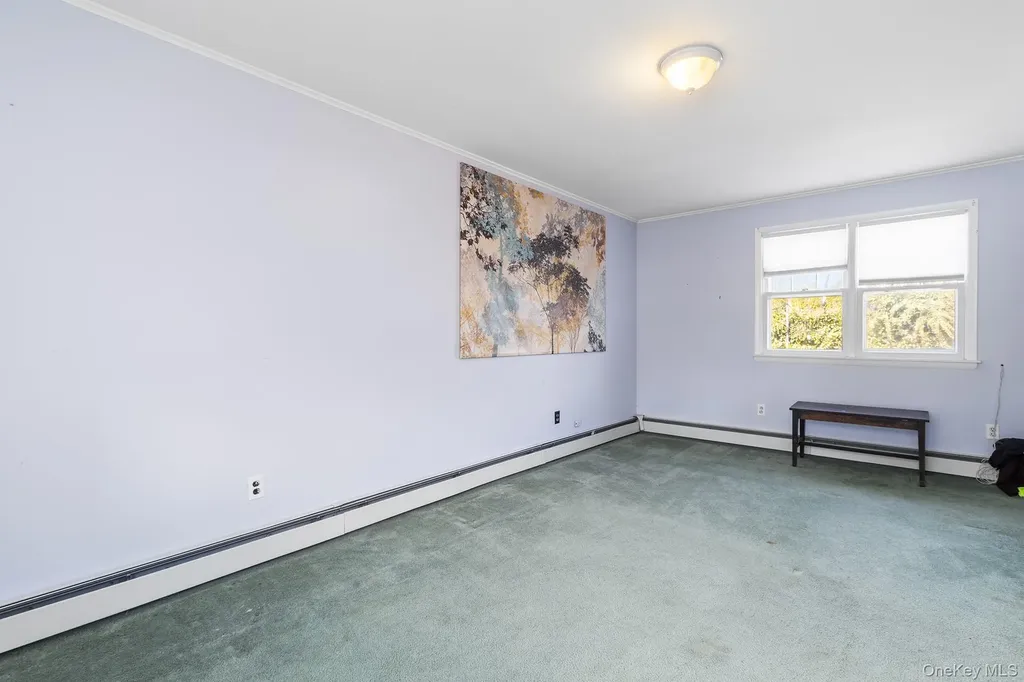 42 Robertson Road Lynbrook NY 11563