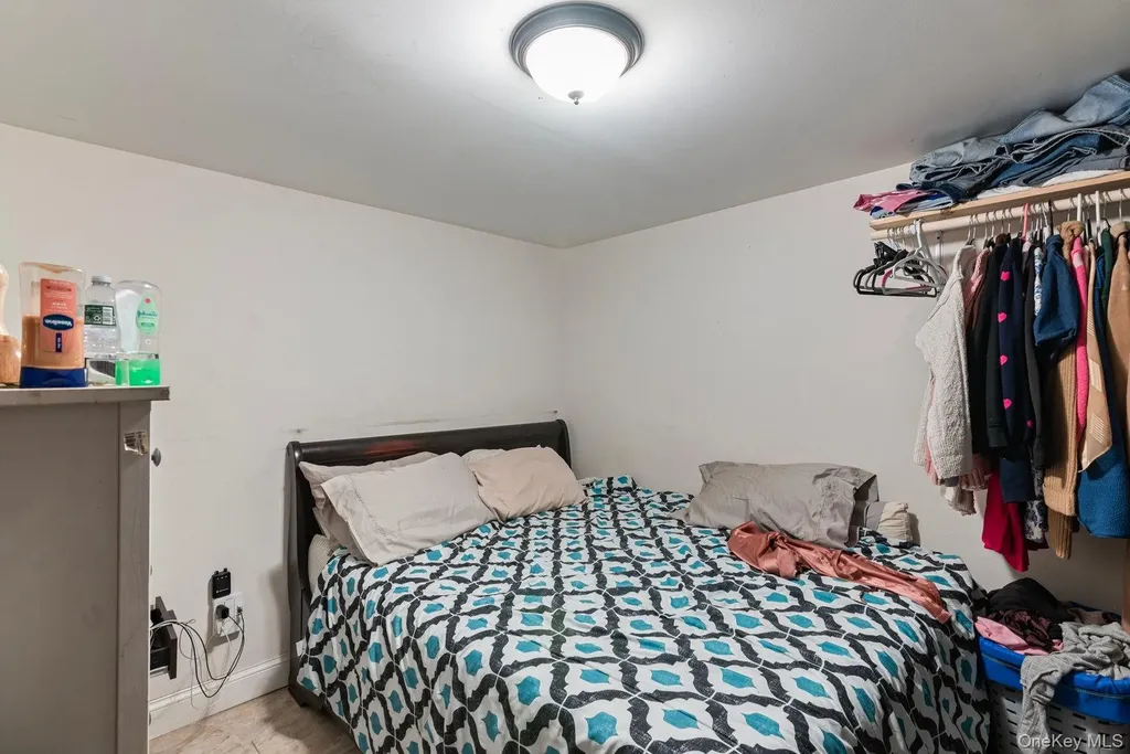 178 Timberline Drive Brentwood NY 11717