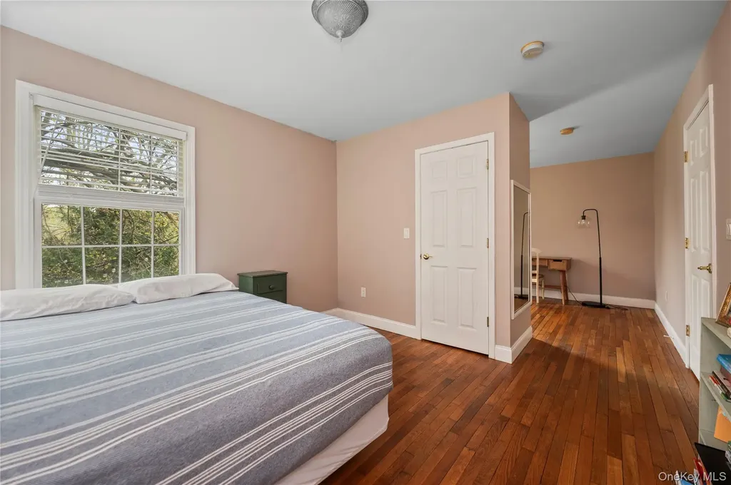 102 Warren Street Somers NY 10589