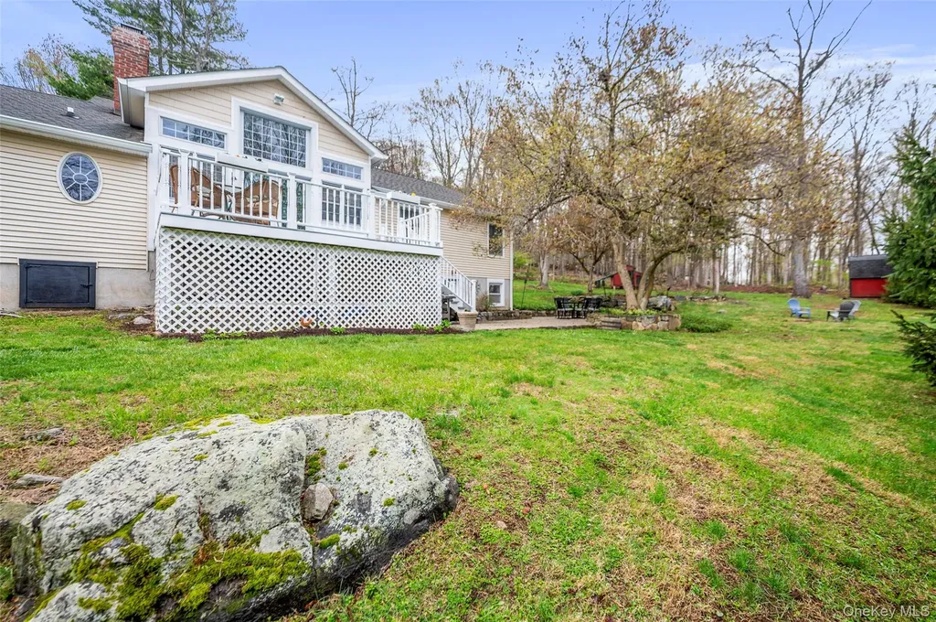 102 Warren Street Somers NY 10589