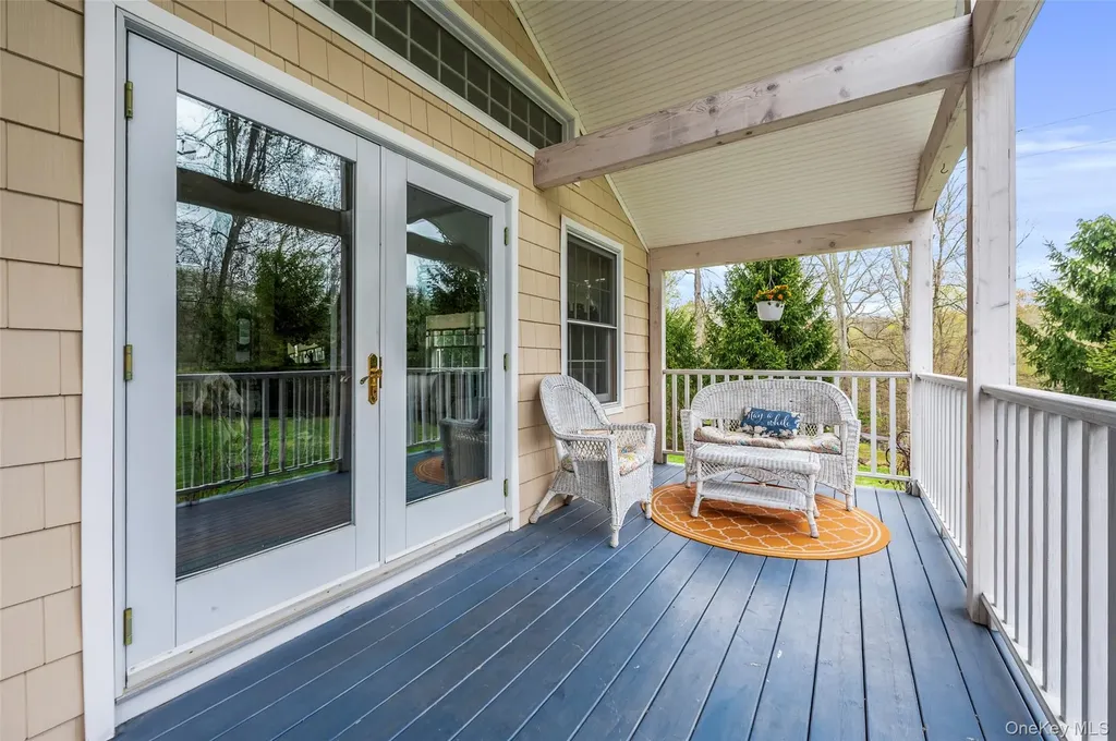 102 Warren Street Somers NY 10589
