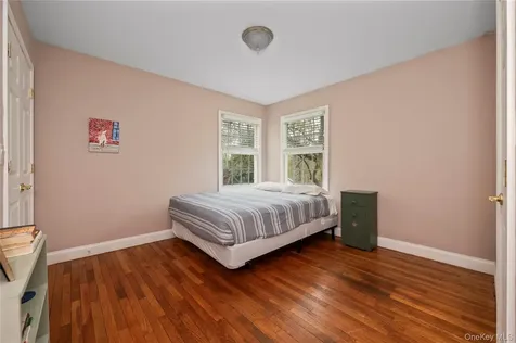 102 Warren Street Somers NY 10589