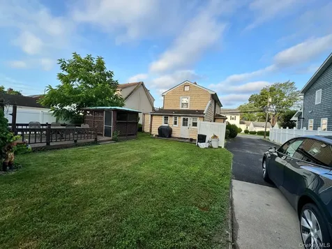 318 Felter Avenue Hewlett NY 11557