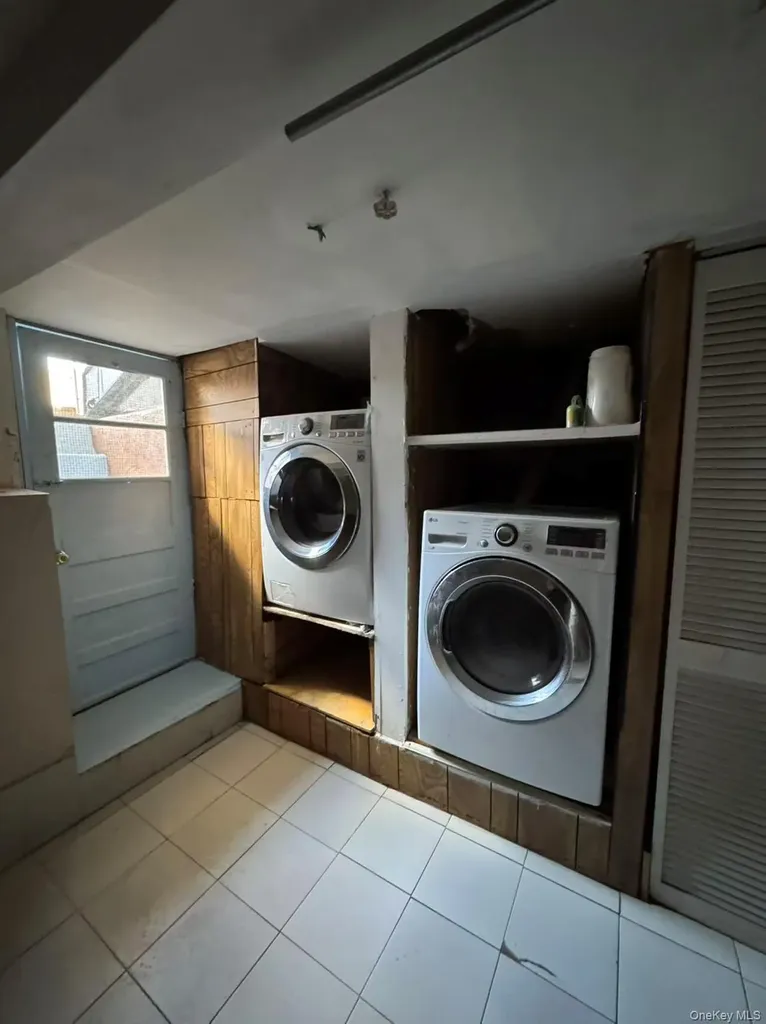 52-16 69th Place Maspeth NY 11378