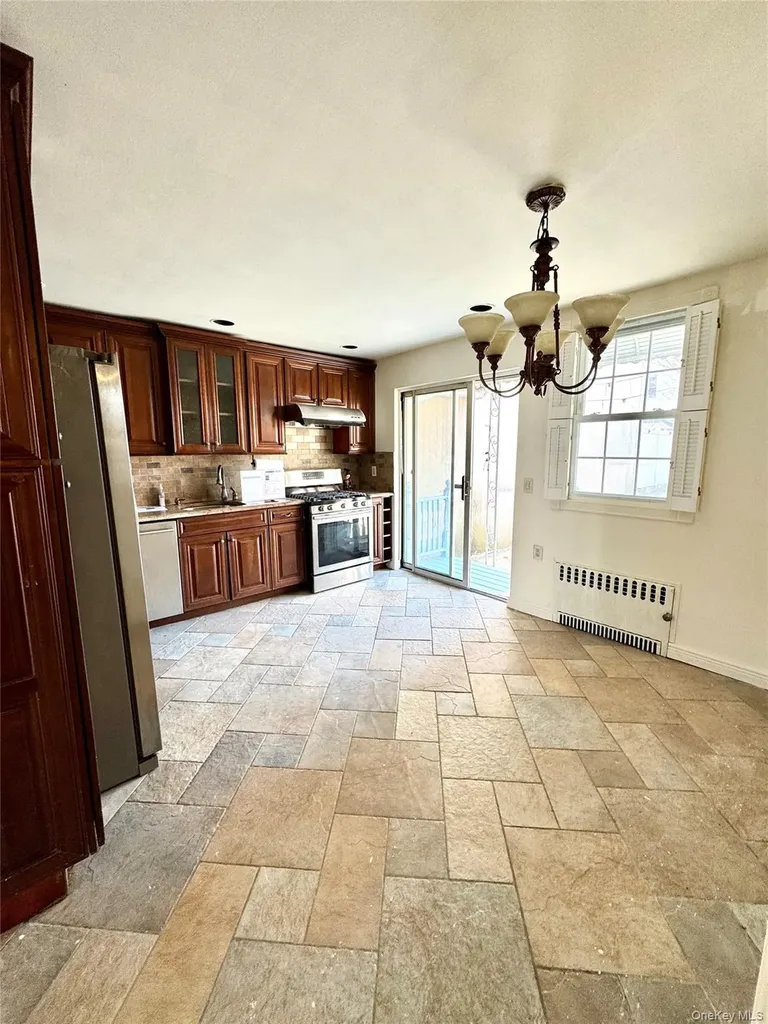 52-16 69th Place Maspeth NY 11378